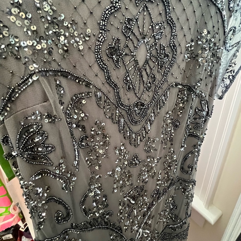 Elegant embellished beaded mesh steel blueish / grey Gown Pisarro Nights size 2 - Picture 8 of 14